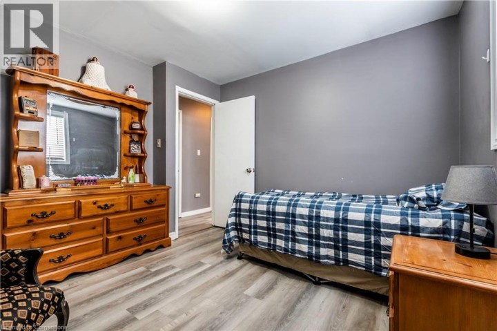 Photo 10 at 75 Sekura Crescent, Cambridge