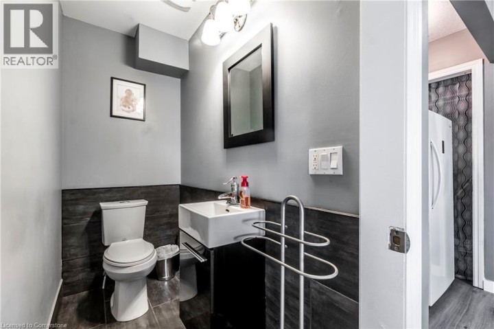 Photo 30 at 75 Sekura Crescent, Cambridge