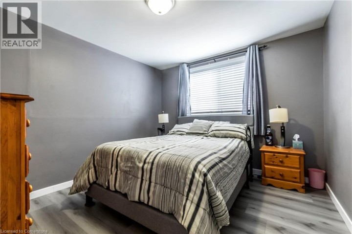 Photo 9 at 75 Sekura Crescent, Cambridge