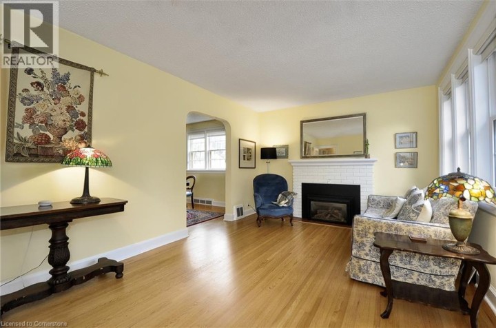 Photo 7 at 343 Argyle Street S, Cambridge