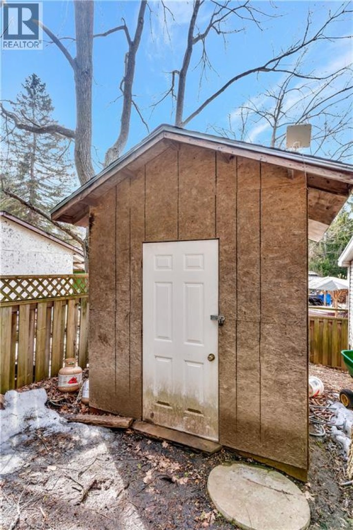 Photo 19 at 22 Victoria Street, Cambridge