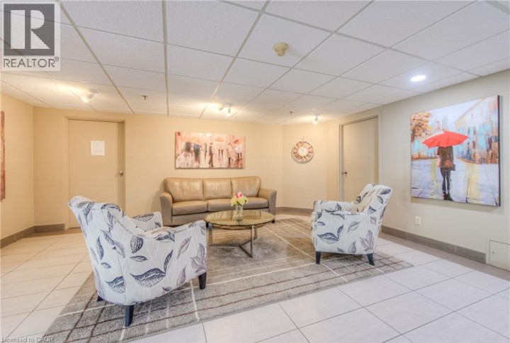 Photo 4 at 688 PRESTON Parkway 304, Cambridge