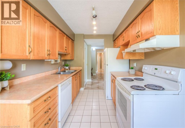 Photo 23 at 688 PRESTON Parkway 304, Cambridge