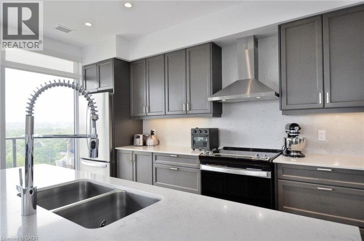 Photo 10 at 15 GLEBE Street 1213, Cambridge