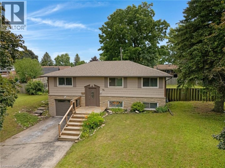 Photo 1 at 95 Rosslinn Road, Cambridge