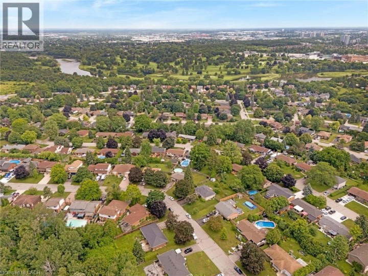 Photo 34 at 95 Rosslinn Road, Cambridge