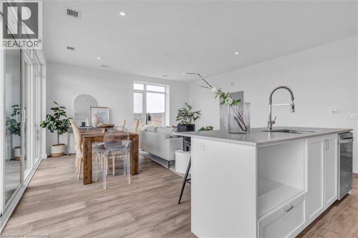 Photo 4 at 15 GLEBE Street 1414, Cambridge