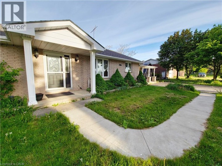 Photo 4 at 17 Cemetery Road, Norfolk County