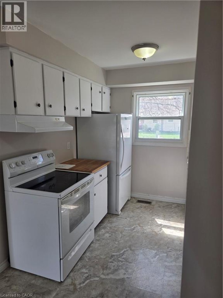 Photo 7 at 1458 Wildren Place, Cambridge