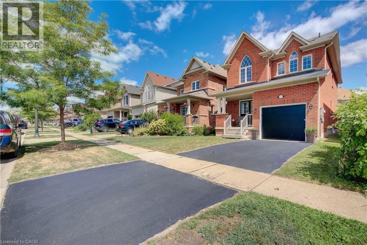 Photo 2 at 679 Baldwin Crescent, Woodstock Photo 2 at 679 Baldwin Crescent, Woodstock