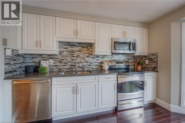 Photo 12 at 313 GEORGE Street N 4, Cambridge