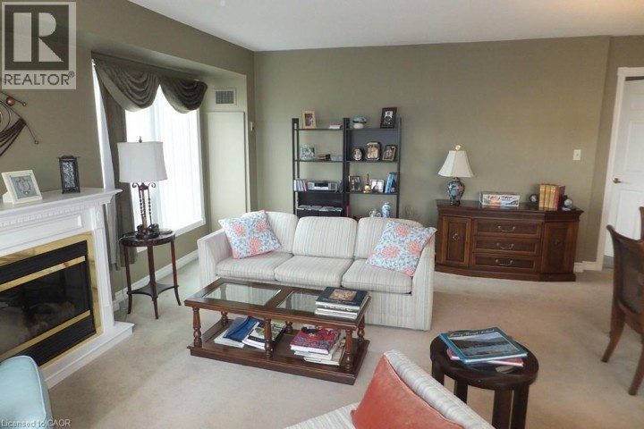 Photo 26 at 237 KING Street W 1004, Cambridge