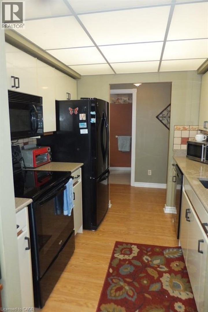 Photo 30 at 237 KING Street W 1004, Cambridge