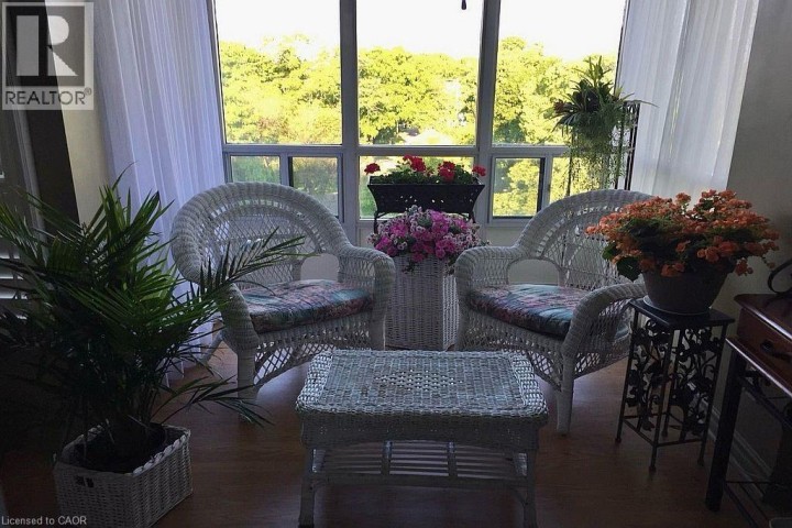 Photo 34 at 237 KING Street W 1004, Cambridge