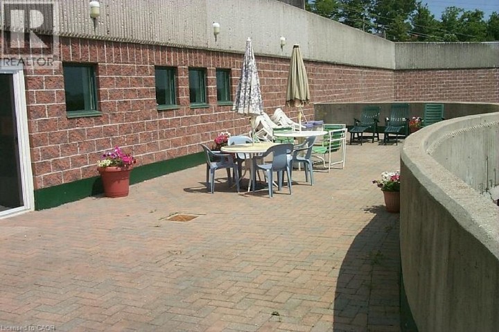 Photo 9 at 237 KING Street W 1004, Cambridge