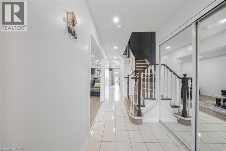 Photo 4 at 75 Stonecairn Drive, Cambridge