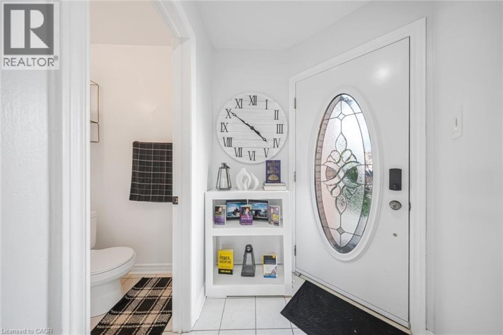 Photo 5 at 75 Stonecairn Drive, Cambridge