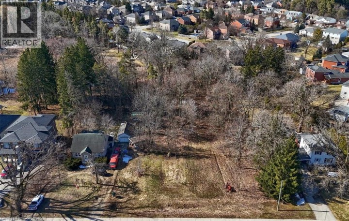 Photo 2 at 960 Dundas Street S, Cambridge