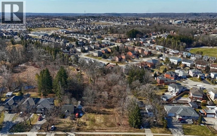 Photo 4 at 960 Dundas Street S, Cambridge