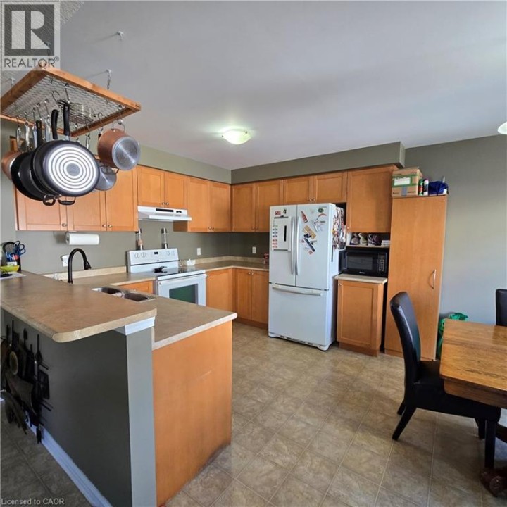 Photo 4 at 20 Longspur Way, Cambridge