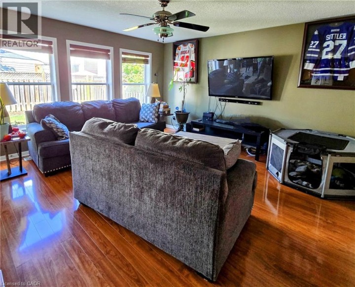 Photo 2 at 20 Longspur Way, Cambridge