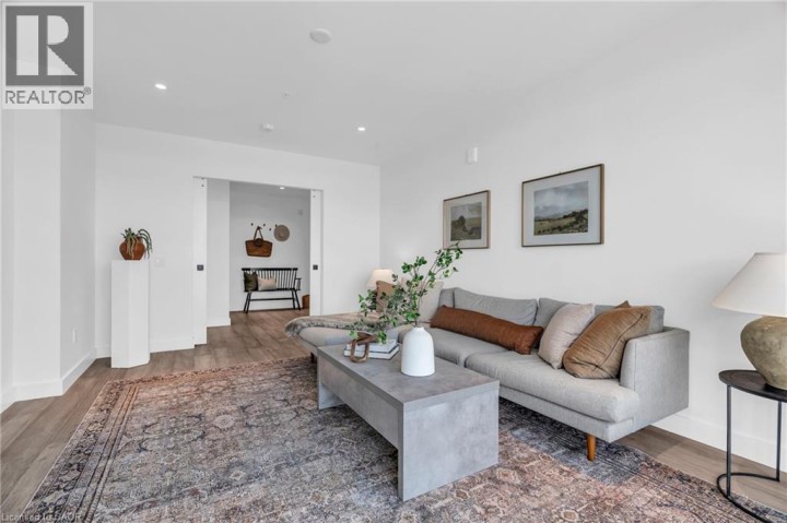 Photo 10 at 15 GLEBE Street PH2001, Cambridge