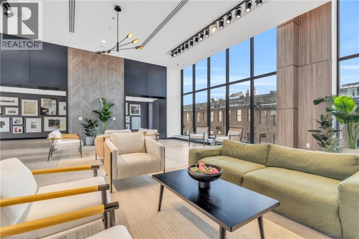 Photo 6 at 15 GLEBE Street PH2001, Cambridge