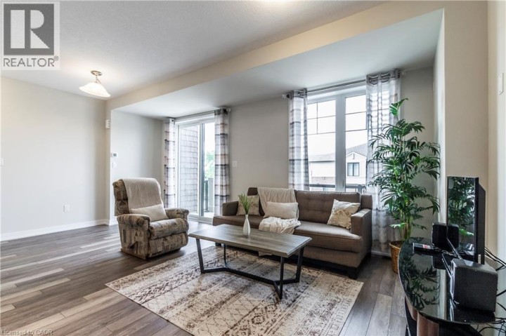 Photo 8 at 10 BIRMINGHAM Drive 95, Cambridge