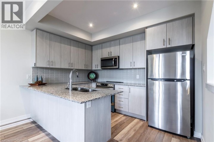 Photo 10 at 10 BIRMINGHAM Drive 95, Cambridge