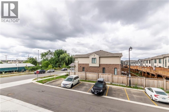 Photo 25 at 10 BIRMINGHAM Drive 95, Cambridge