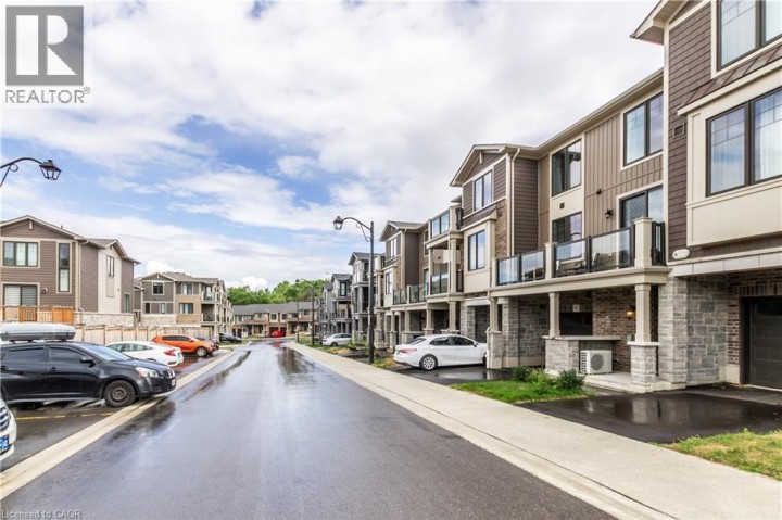 Photo 27 at 10 BIRMINGHAM Drive 95, Cambridge