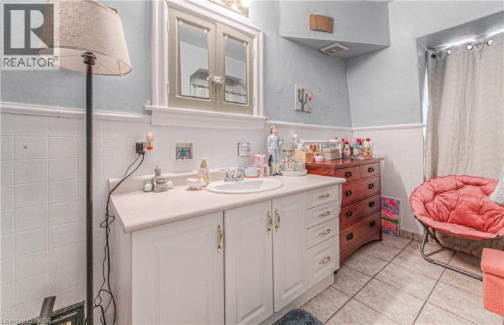 Photo 17 at 156 Grand Avenue S, Cambridge