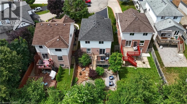 Photo 3 at 35 Haddaway Court, Cambridge