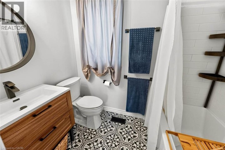 Photo 22 at 28 Calvin Court, Cambridge