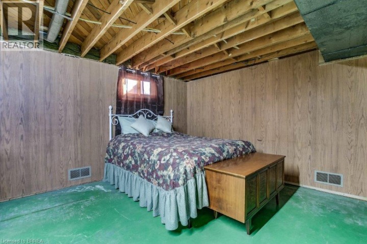 Photo 21 at 97 Seventh Avenue, Brantford