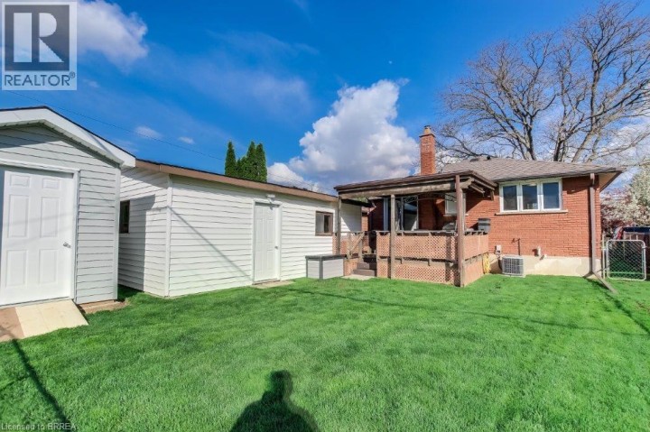 Photo 24 at 97 Seventh Avenue, Brantford