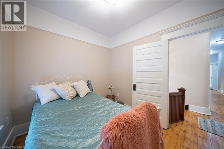 Photo 24 at 8 William Street, Brantford