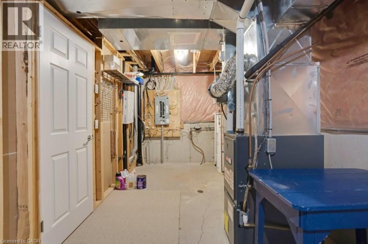 Photo 32 at 20 ISHERWOOD Avenue 99, Cambridge