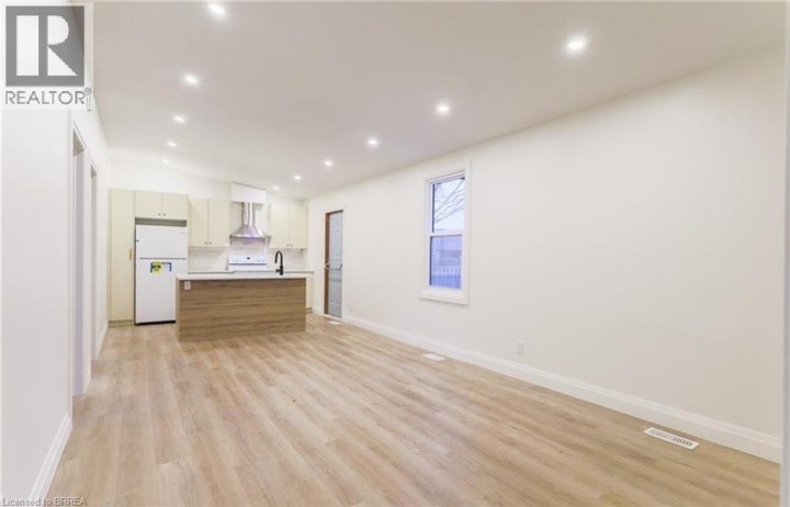 Photo 6 at 19 - A Creeden Street, Innerkip, Woodstock Photo 6 at 19 - A Creeden Street, Innerkip, Woodstock