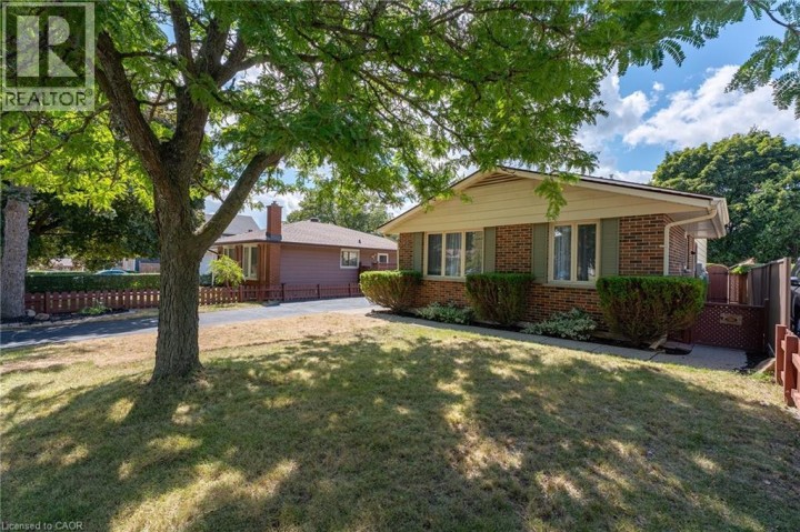 Photo 3 at 80 Rouse Avenue, Cambridge