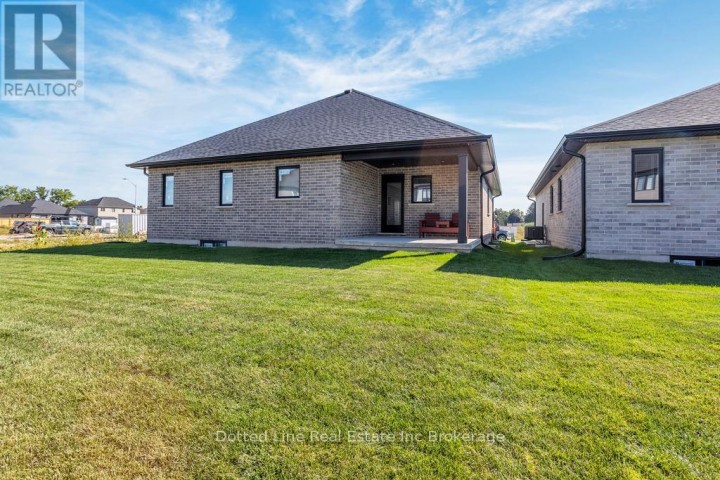 Photo 22 at 18 Walnut Drive, Tillsonburg Photo 22 at 18 Walnut Drive, Tillsonburg