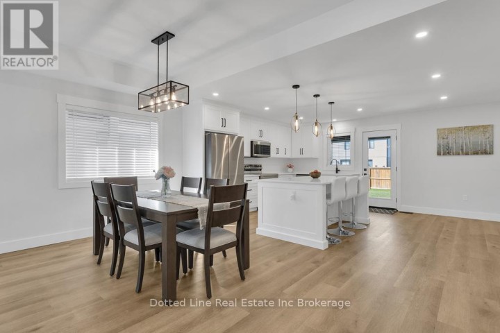 Photo 7 at 18 Walnut Drive, Tillsonburg Photo 7 at 18 Walnut Drive, Tillsonburg