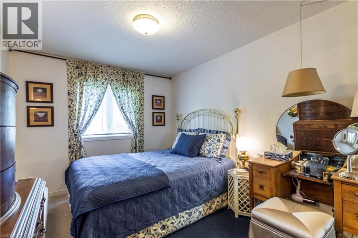 Photo 13 at 13 Ferncliffe Street, Cambridge