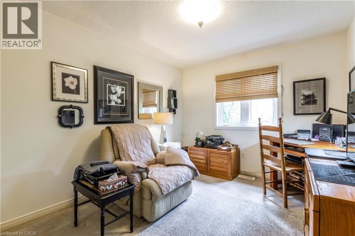 Photo 14 at 13 Ferncliffe Street, Cambridge