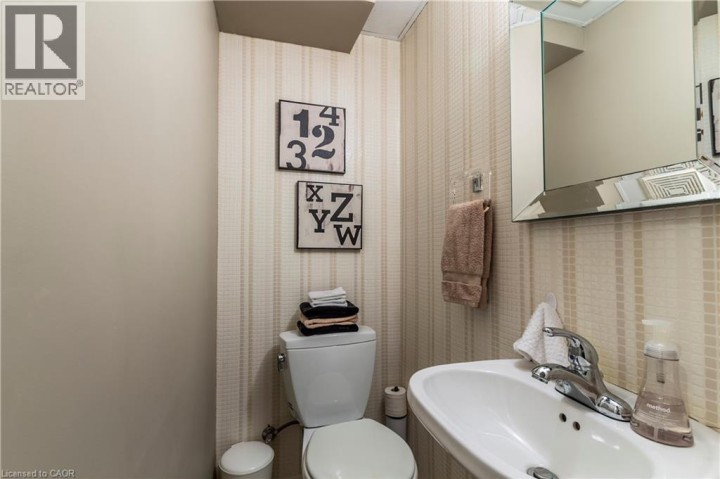 Photo 17 at 13 Ferncliffe Street, Cambridge