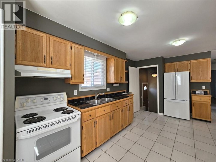 Photo 10 at 82 Elmwood Avenue, Cambridge