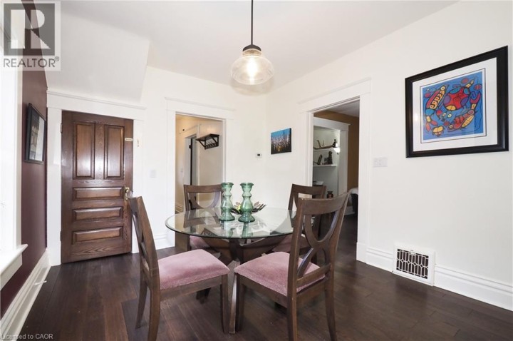 Photo 17 at 442 Lowther Street S, Cambridge