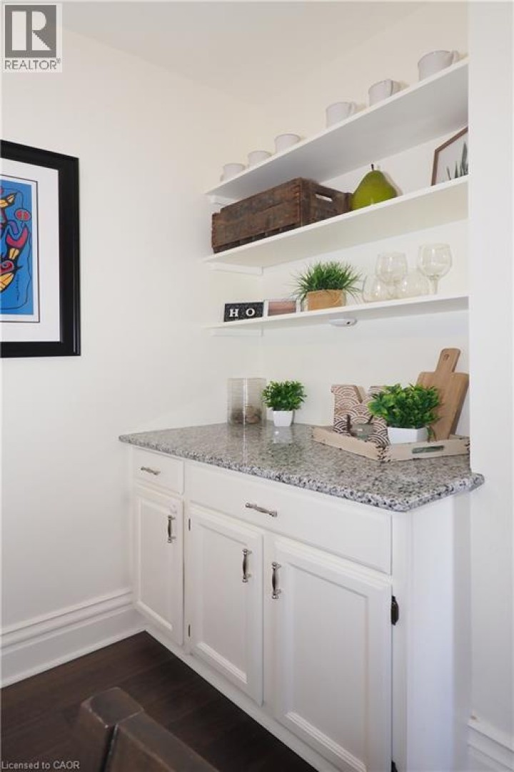 Photo 19 at 442 Lowther Street S, Cambridge