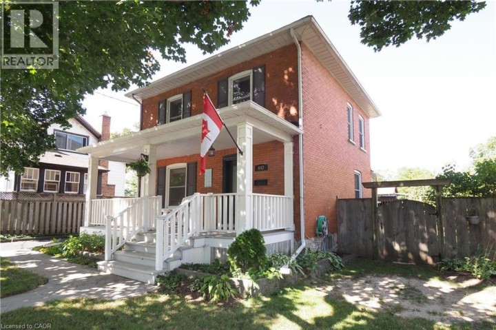 Photo 2 at 442 Lowther Street S, Cambridge