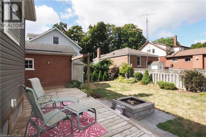 Photo 35 at 442 Lowther Street S, Cambridge